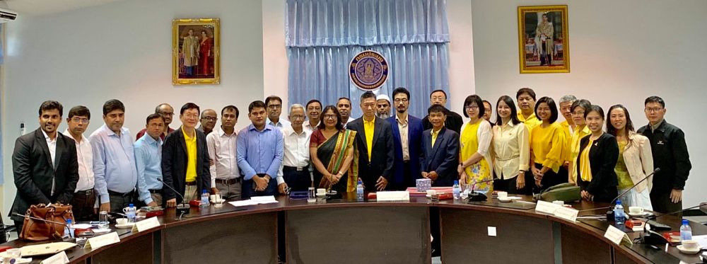 Bangladesh Fisheries Officers meeting with the Thailand Department of Fisheries.