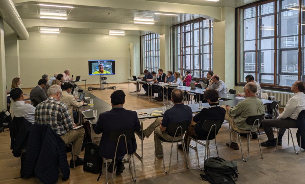 IAAC Members' Meeting with online dicussion panels. On screen: Khun Banchong Nissagavanich, shrimp hatchery operator and Artemia biomass farmer.